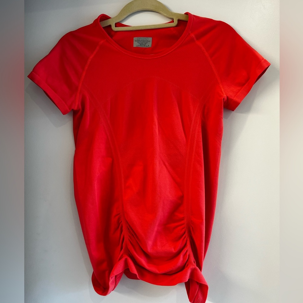 Athleta Momentum Top Small
